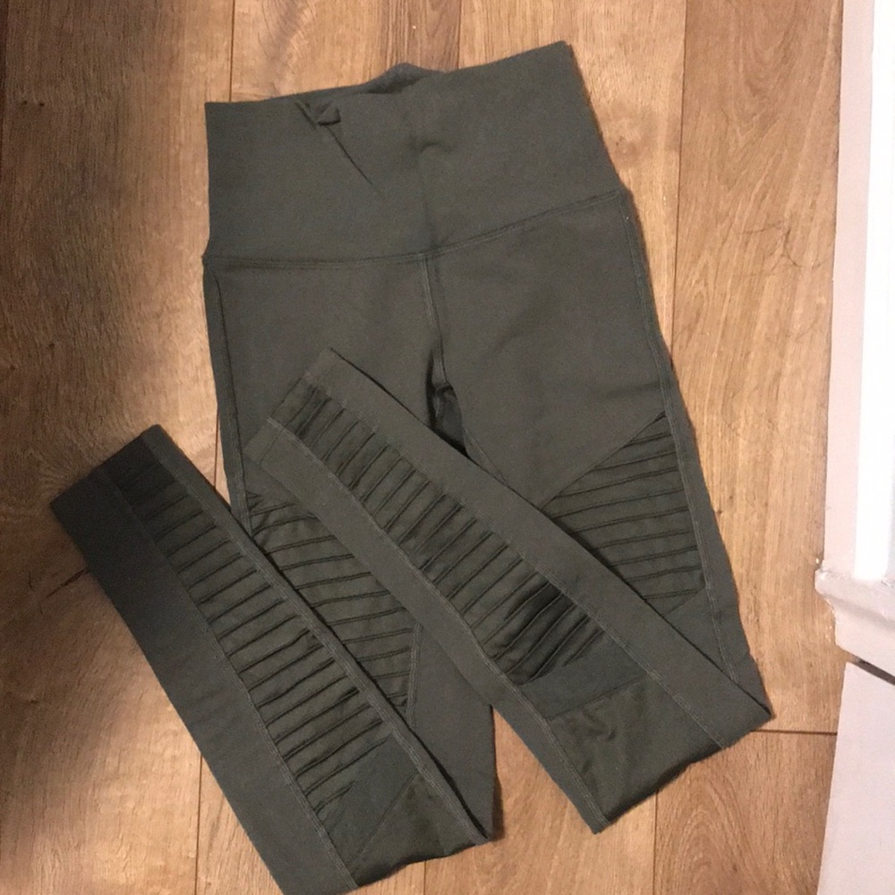 Alo moto leggings